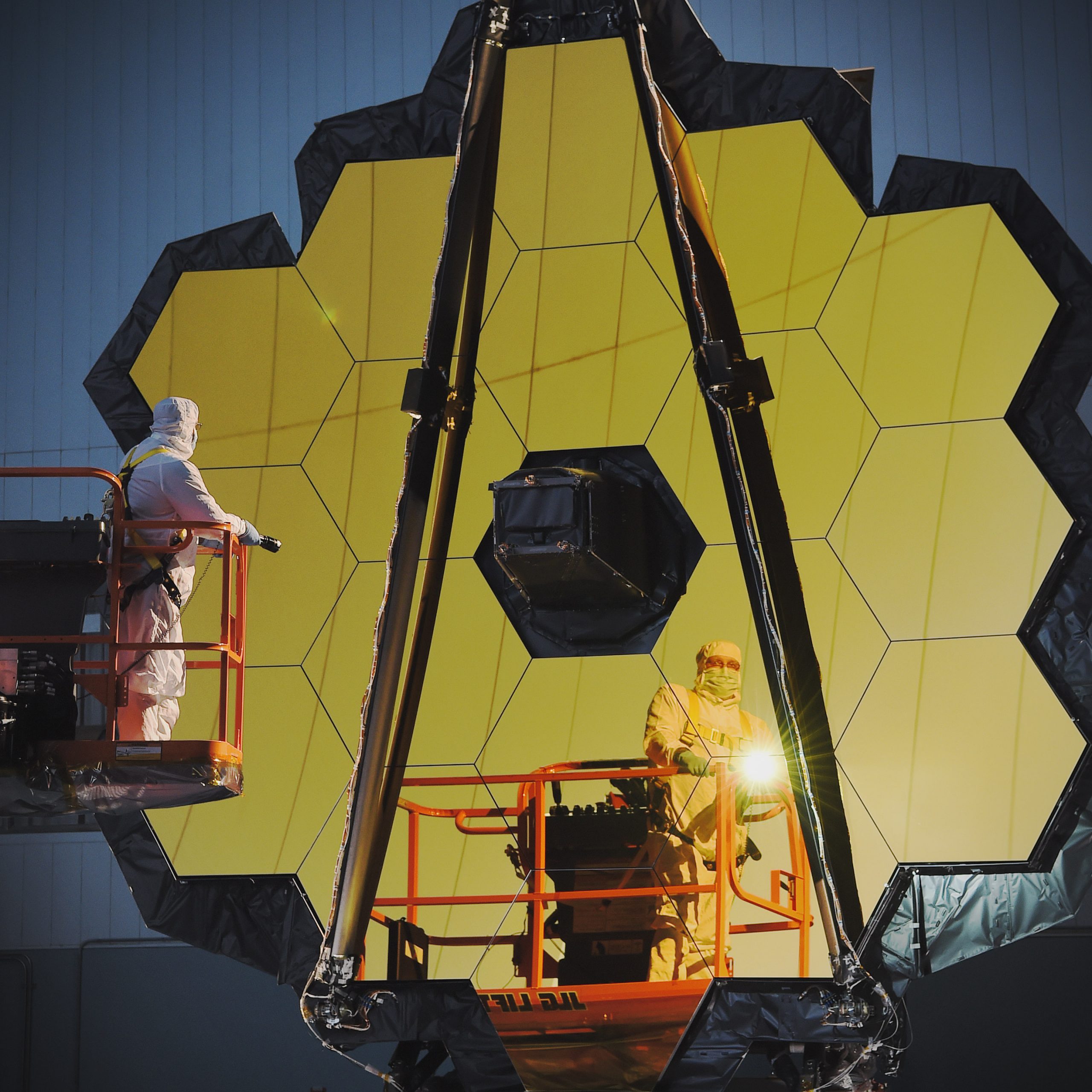 Alignement du miroir primaire du JWST complété